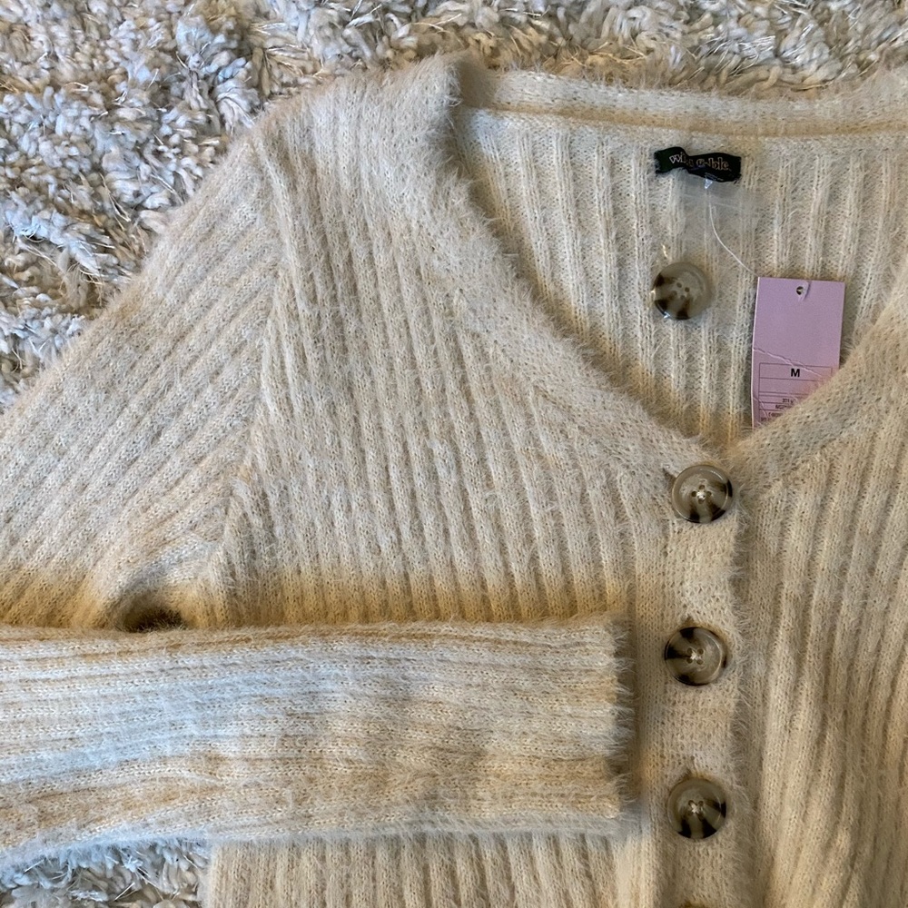 NWT Fuzzy Cropped Cream Cardigan